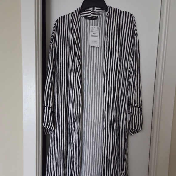Zara Basic Outerwear Satin Jacket/Duster - Picture 1 of 4
